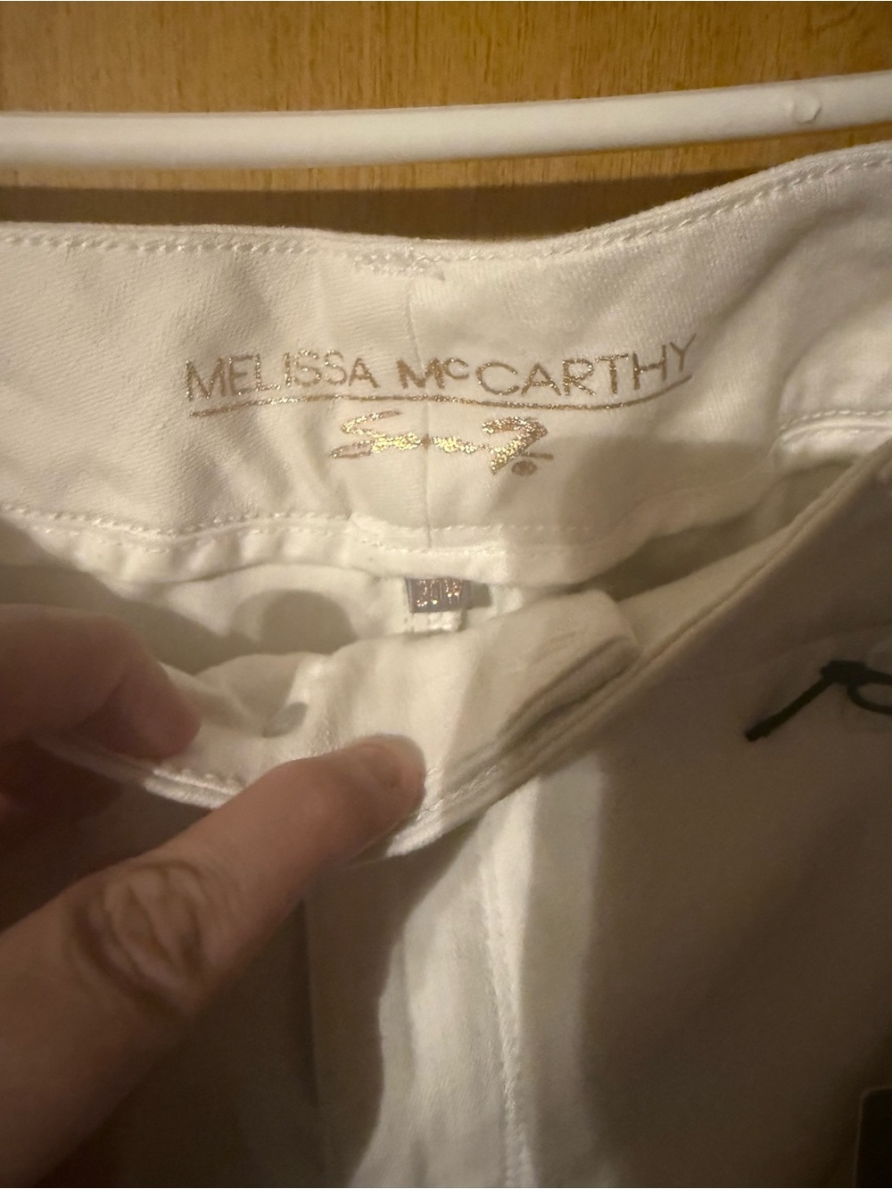 Melissa McCarthy White High-Rise Jeans - Classic Clean Look